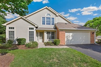 30W040 Princeton Ct, Warrenville, IL 60555
