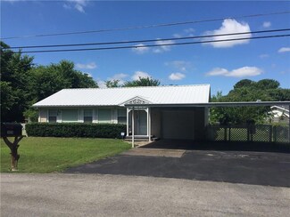 1429 Prater St, Dallas, TX 75217