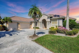 4211 Palacio Dr, Sarasota, FL 34238