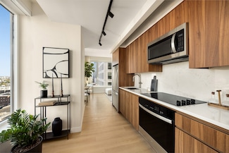 18 India St Unit 504S, Brooklyn, NY 11222