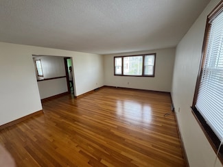 25 King St Unit 2, Watertown, MA 02472