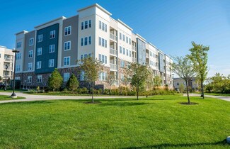 2 Winslow Ln Unit 204, Grafton, MA 01536