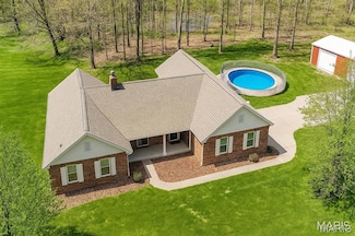 20731 Columbine Dr, Warrenton, MO 63383