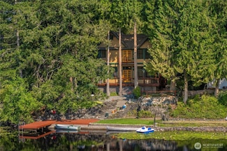 13901 Twin Lakes Dr E, Graham, WA 98338