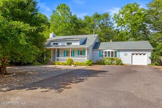 33 Shoveler Ln, Manahawkin, NJ 08050
