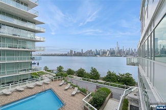800 Ave at Port Imperial Blvd Unit 517, Weehawken, NJ 07086