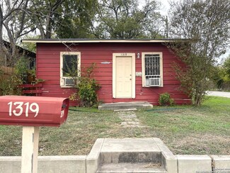 1706 Menchaca St, San Antonio, TX 78207