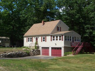 13 Laurel St, Litchfield, NH 03052