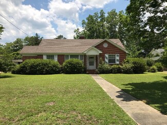 112 Thames St, Andalusia, AL 36420