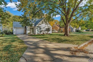 1212 SW Collins Ave, Topeka, KS 66604