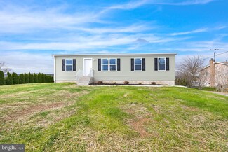 1366 Kbs Rd, Spring Grove, PA 17362