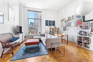 55 Poplar St Unit 3F, Brooklyn, NY 11201