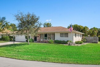 9676 Heather Cir W, Palm Beach Gardens, FL 33410