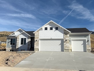 372 S 1150 E Unit 607, Smithfield, UT 84335