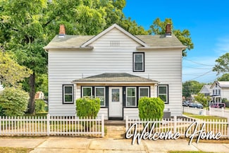 33 Stockton Ave, Jamesburg, NJ 08831