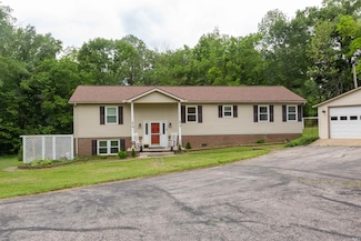 6330 Gardner Rd, Chandler, IN 47610