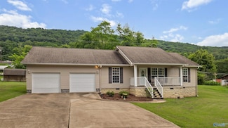 403 Lincoln Ave SE, Fort Payne, AL 35967