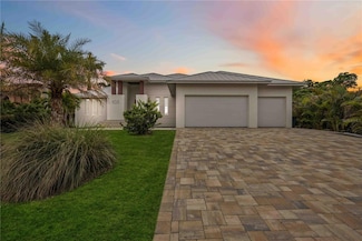 103 Graham St SE, Port Charlotte, FL 33952