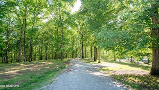 124 &118 Nickey Ln, Harriman, TN 37748
