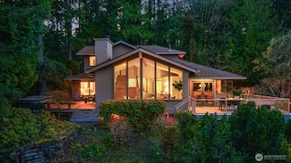 929 170th Place SE, Bellevue, WA 98008