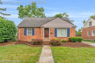 1717 Penistone St, Birmingham, MI 48009