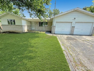 5034 Countryside Dr, Imperial, MO 63052