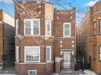 9021 S Muskegon Ave, Chicago, IL 60617