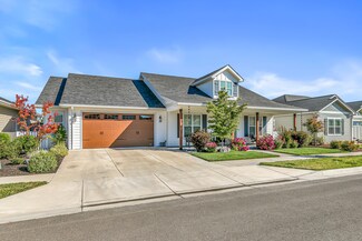1741 River Run St, Central Point, OR 97502