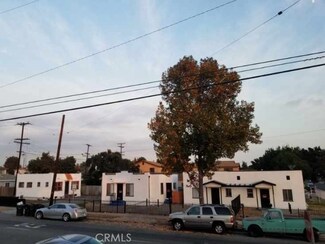 6818 Perry Rd, Bell Gardens, CA 90201