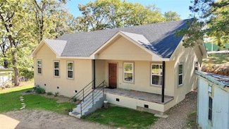 712 Regal Dr, Tool, TX 75143