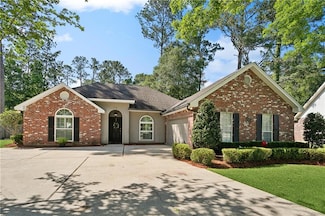 2063 Olvey Dr, Mandeville, LA 70448