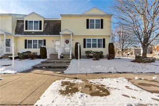 1 Hyde Ave, Pawtucket, RI 02861