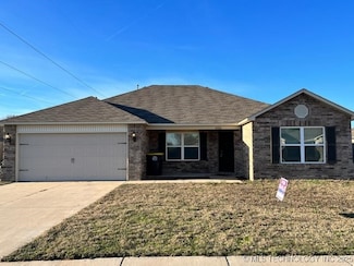 14982 S 276th Ave E, Coweta, OK 74429