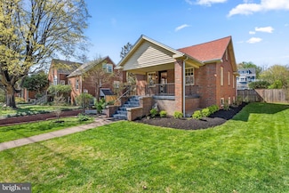 8004 Greenwood Ave, Takoma Park, MD 20912