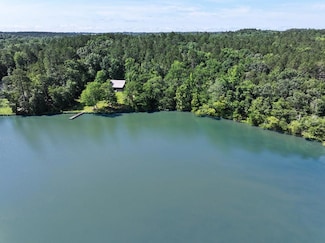 1814 Ridge Rd, Hodges, SC 29653