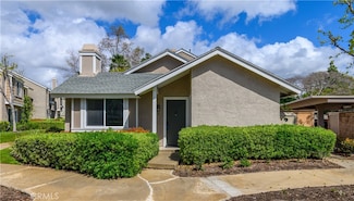 2 Hollowglen Unit 7, Irvine, CA 92604