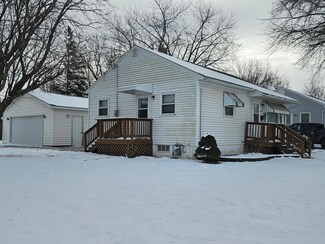1517 Margaretha Ave, Albert Lea, MN 56007