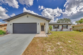 12920 Walnut Tree Ln, Hudson, FL 34669