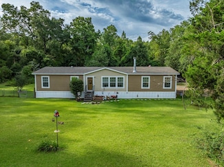 137 Worth Rd, Sylvester, GA 31791