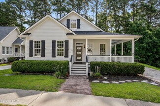 25 Brisbane Dr, Beaufort, SC 29902