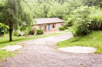 2061 Three Mile Creek Rd, Ripley, OH 45167