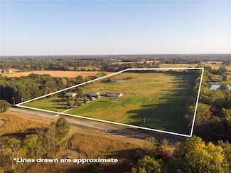 6074 Kell Rd, Texico, IL 62889