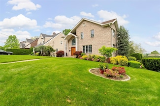 249 Park Ave, Eastchester, NY 10709