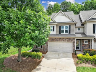 2203 Whitford Ln, Charlotte, NC 28210
