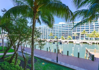 3001 NE 185th St Unit 209, Miami, FL 33180