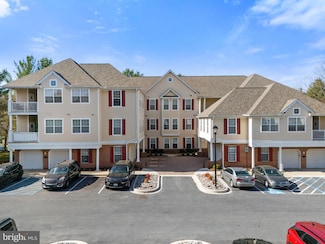 5001 Hollington Dr Unit 301, Owings Mills, MD 21117