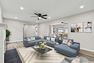 2406 W Kings Hwy, San Antonio, TX 78228
