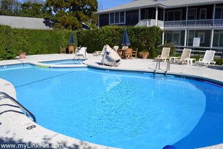 30 Peases Point Way Unit 16, Edgartown, MA 02539