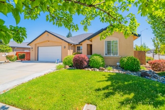701 Rogue River Way, Redding, CA 96003