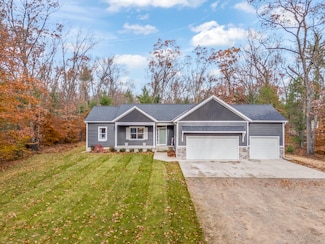 4468 Duck Lake Rd, Whitehall, MI 49461